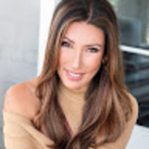 Meet your Posher, Hana